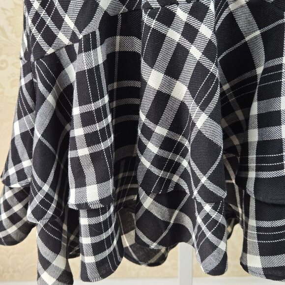 Lauren Ralph Lauren Size Medium Black White Plaid Skirt Ruffled Tiered Hemline - Picture 3 of 8